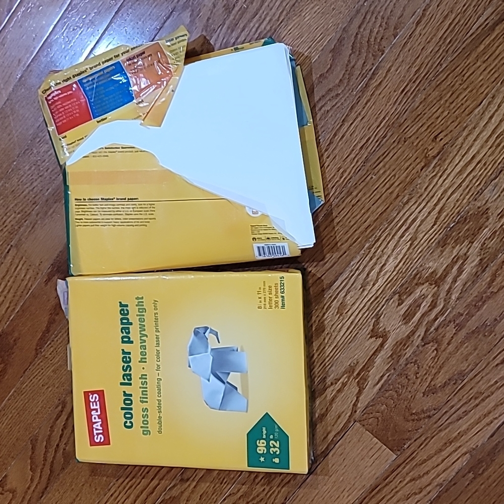 STAPLES  color laser paper